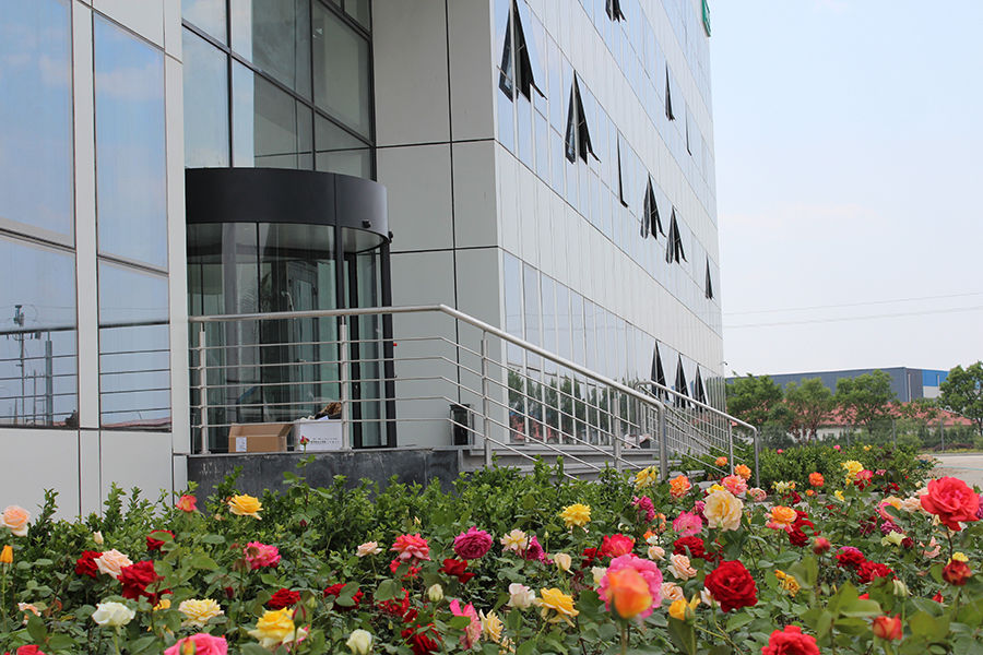 Tianjin Shiny-Metals Technology Co., Ltd. linea di produzione del fabbricante